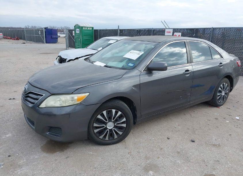 Photo 2 of 2010 Toyota Camry LE (VIN 4T4BF3EK8AR074295)