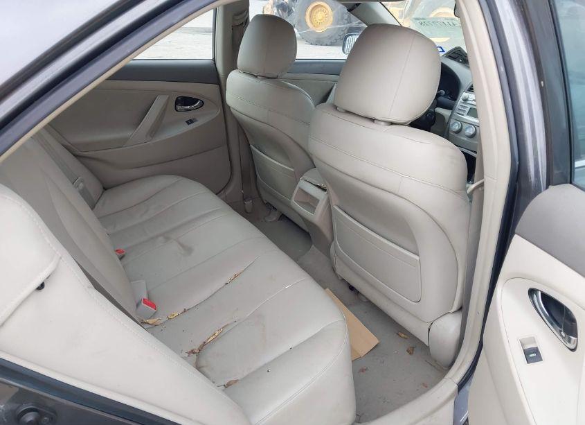 Photo 8 of 2010 Toyota Camry LE (VIN 4T4BF3EK8AR074295)