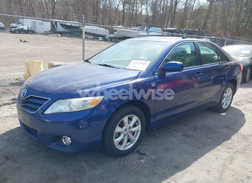 Photo 2 of 2011 Toyota Camry LE (VIN 4T4BF3EK8BR096783)