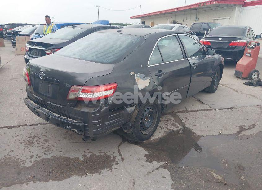 Photo 4 of 2011 Toyota Camry LE (VIN 4T4BF3EK8BR098632)