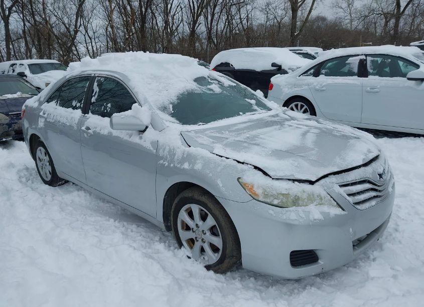 2011 Toyota Camry LE (VIN 4T4BF3EK8BR100976) main photo