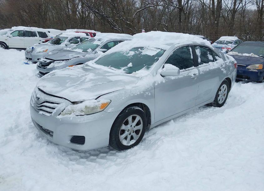 Photo 2 of 2011 Toyota Camry LE (VIN 4T4BF3EK8BR100976)