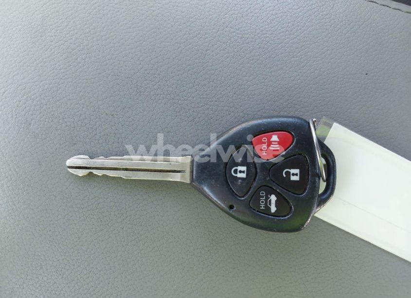 Photo 11 of 2011 Toyota Camry XLE (VIN 4T4BF3EK8BR103022)