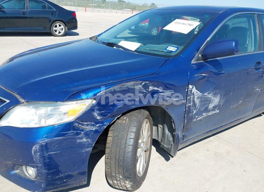 Photo 6 of 2011 Toyota Camry XLE (VIN 4T4BF3EK8BR103022)