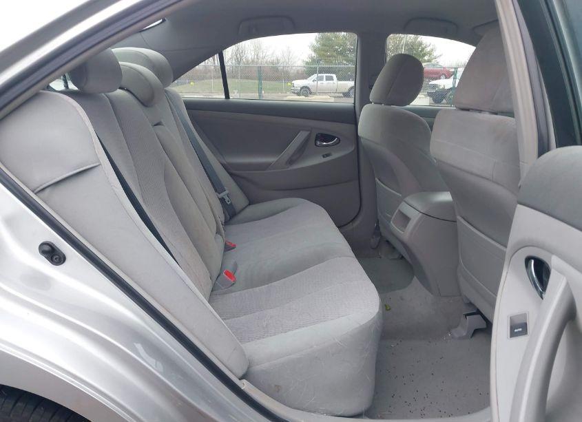 Photo 8 of 2011 Toyota Camry LE (VIN 4T4BF3EK8BR103781)