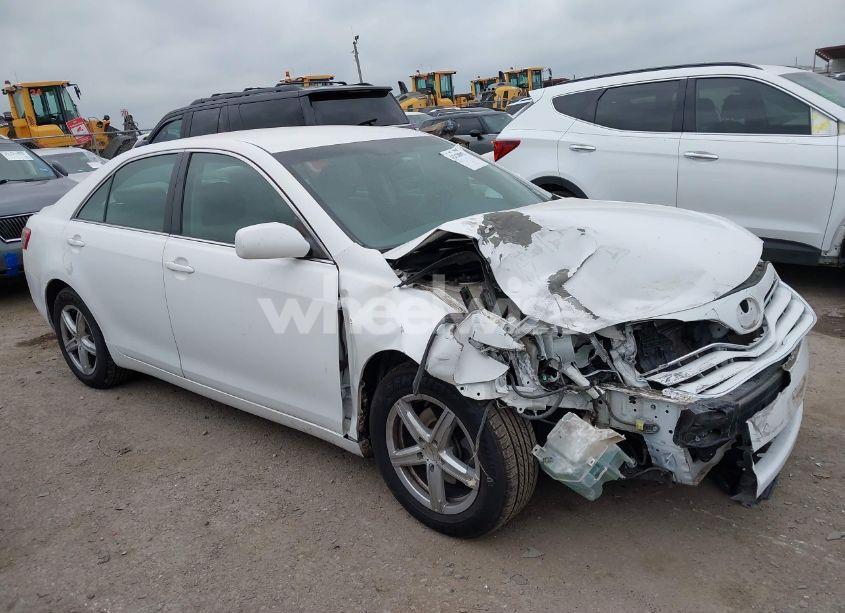 2011 Toyota Camry LE (VIN 4T4BF3EK8BR108365) main photo