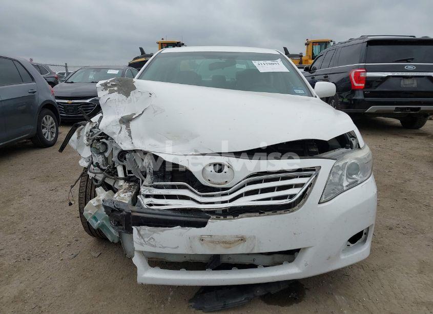 Photo 13 of 2011 Toyota Camry LE (VIN 4T4BF3EK8BR108365)