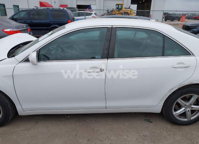 Photo 15 of 2011 Toyota Camry LE (VIN 4T4BF3EK8BR108365)