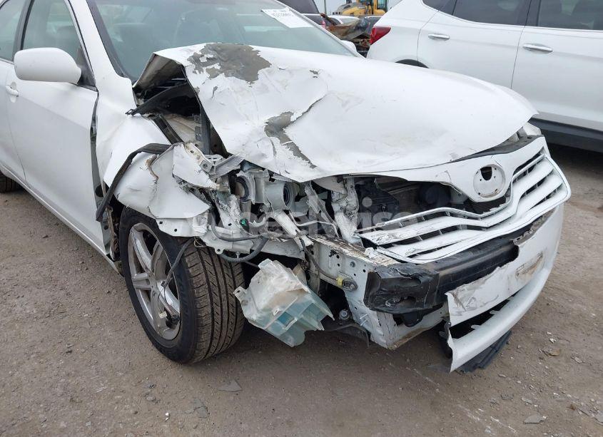 Photo 6 of 2011 Toyota Camry LE (VIN 4T4BF3EK8BR108365)