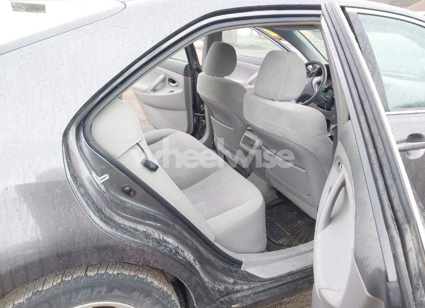 Photo 8 of 2011 Toyota Camry LE (VIN 4T4BF3EK8BR110052)