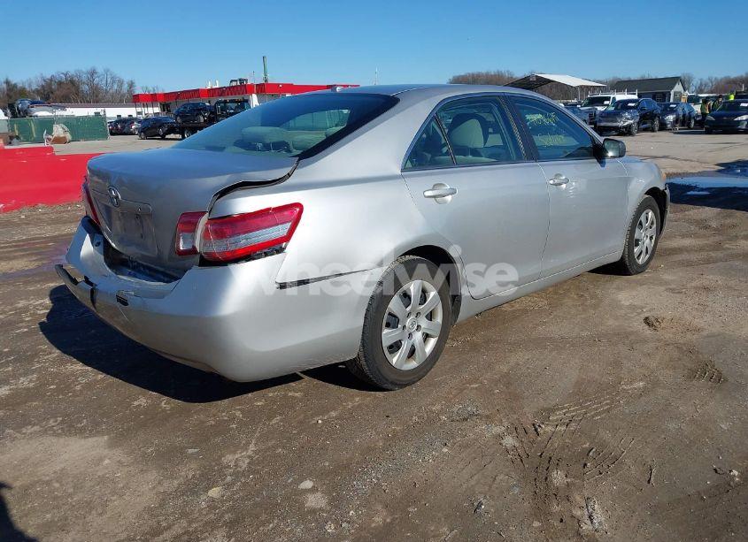 Photo 4 of 2011 Toyota Camry (VIN 4T4BF3EK8BR111752)
