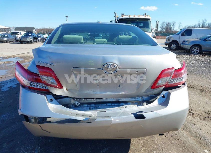 Photo 6 of 2011 Toyota Camry (VIN 4T4BF3EK8BR111752)