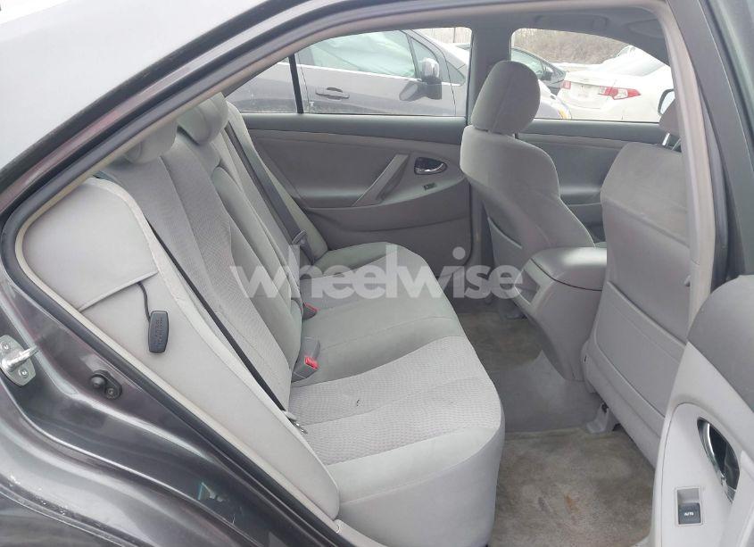 Photo 8 of 2011 Toyota Camry LE (VIN 4T4BF3EK8BR115686)