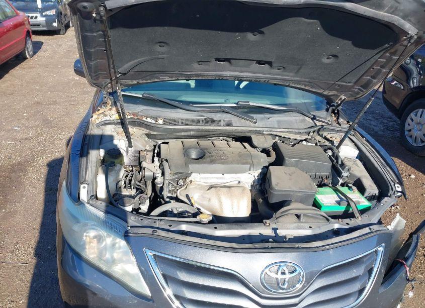 Photo 10 of 2011 Toyota Camry LE (VIN 4T4BF3EK8BR118457)