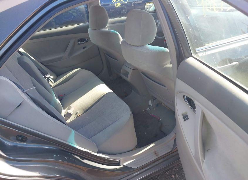 Photo 8 of 2011 Toyota Camry LE (VIN 4T4BF3EK8BR118457)