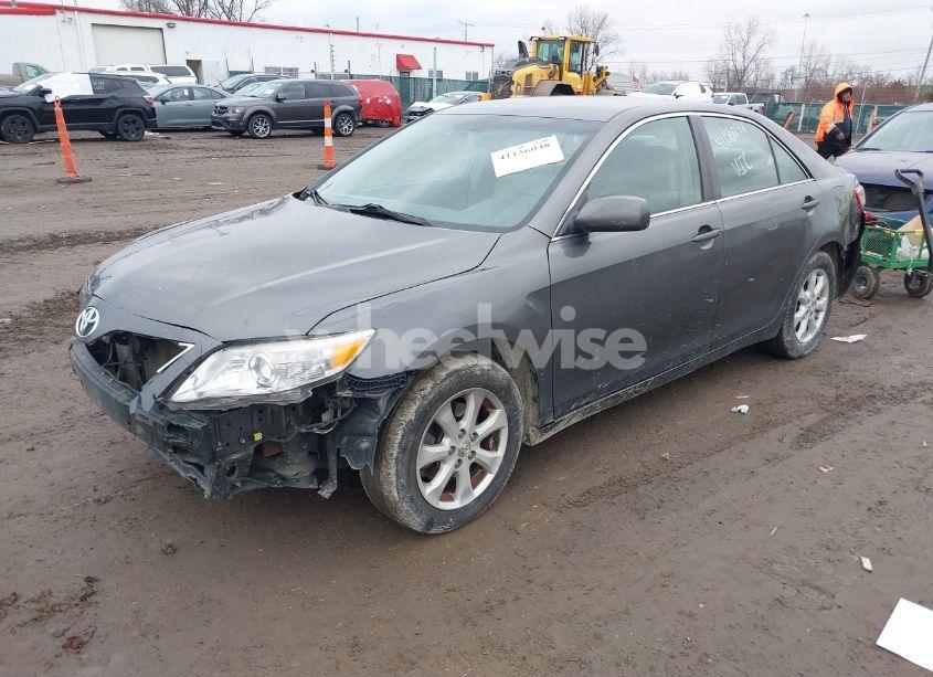 Photo 2 of 2011 Toyota Camry LE (VIN 4T4BF3EK8BR126218)