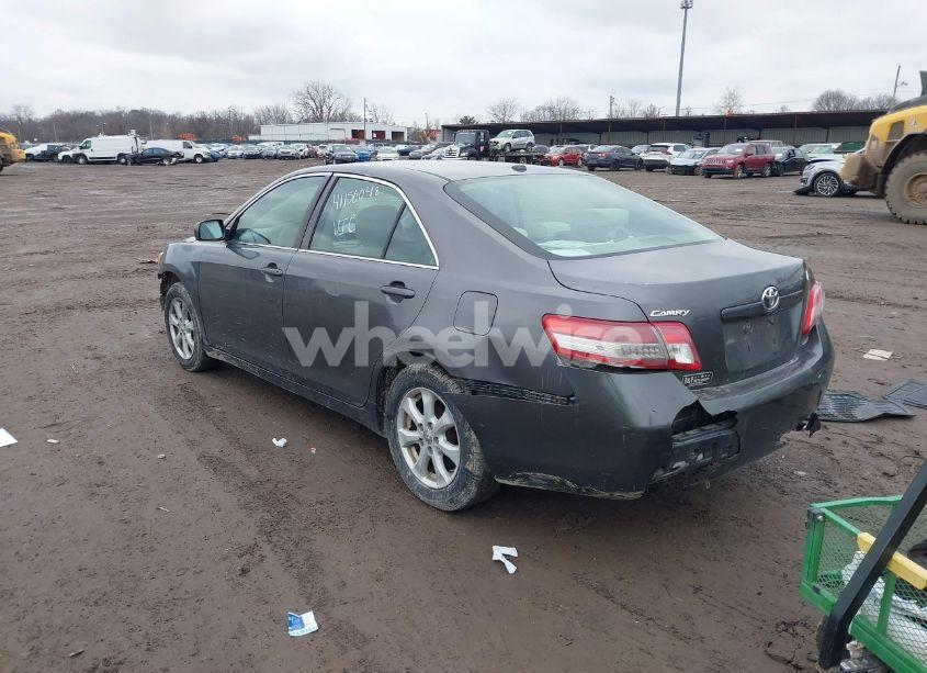 Photo 3 of 2011 Toyota Camry LE (VIN 4T4BF3EK8BR126218)