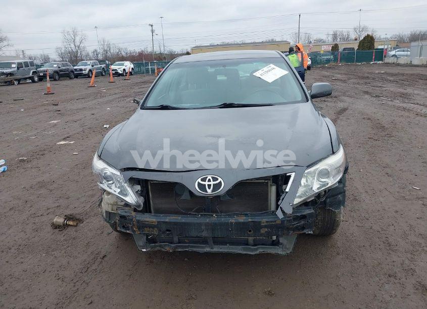 Photo 6 of 2011 Toyota Camry LE (VIN 4T4BF3EK8BR126218)