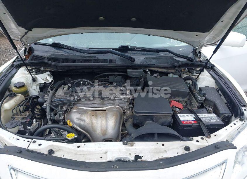 Photo 10 of 2011 Toyota Camry LE (VIN 4T4BF3EK8BR129507)