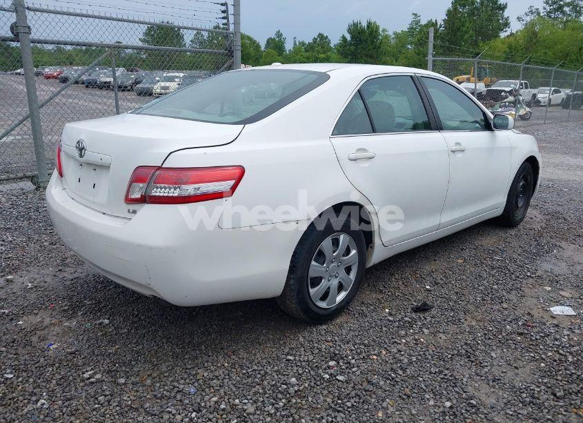 Photo 4 of 2011 Toyota Camry LE (VIN 4T4BF3EK8BR129507)