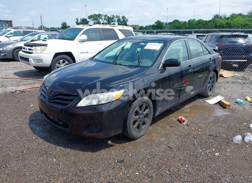 Photo 2 of 2011 Toyota Camry LE (VIN 4T4BF3EK8BR135484)