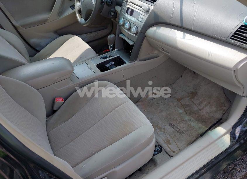 Photo 5 of 2011 Toyota Camry LE (VIN 4T4BF3EK8BR135484)