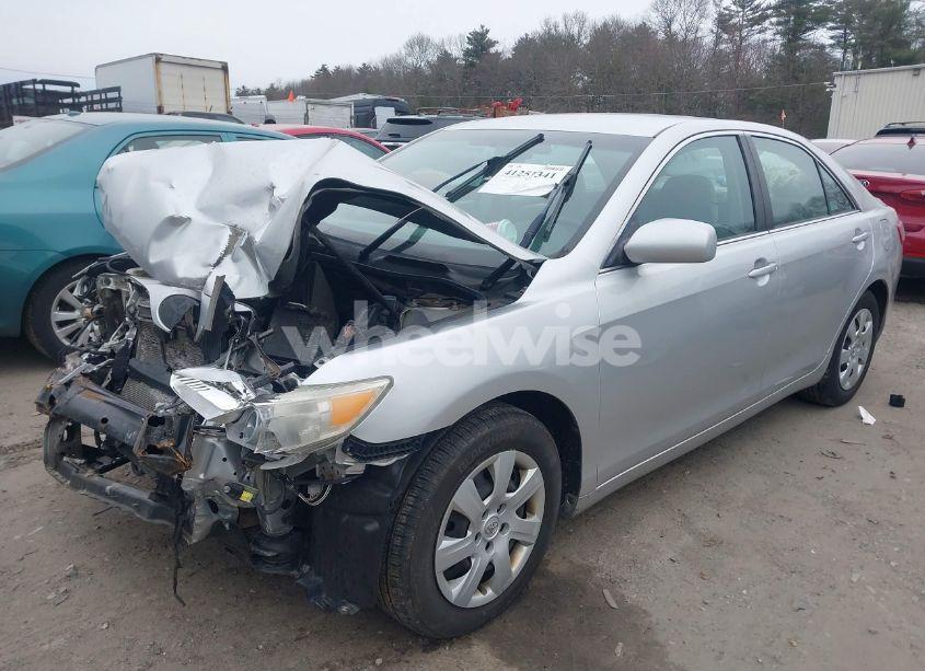 Photo 2 of 2011 Toyota Camry (VIN 4T4BF3EK8BR142922)