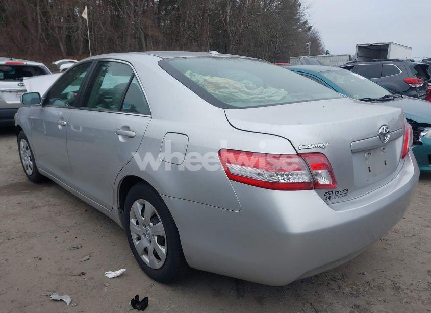 Photo 3 of 2011 Toyota Camry (VIN 4T4BF3EK8BR142922)