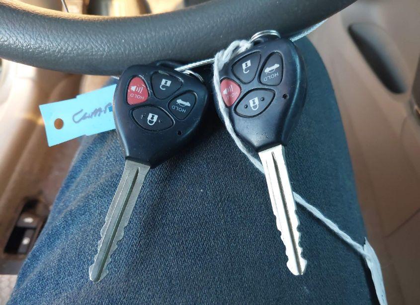 Photo 11 of 2011 Toyota Camry LE (VIN 4T4BF3EK8BR149076)