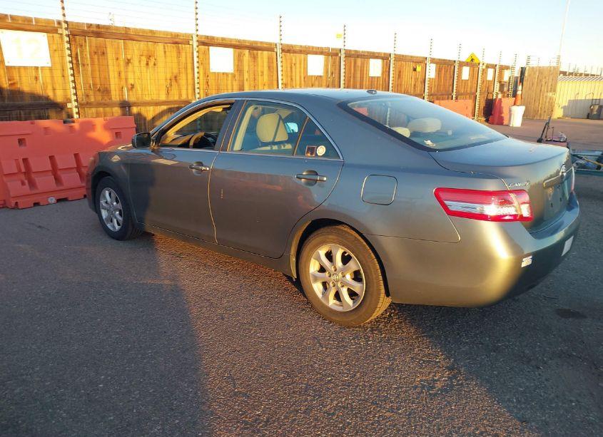 Photo 3 of 2011 Toyota Camry LE (VIN 4T4BF3EK8BR149076)