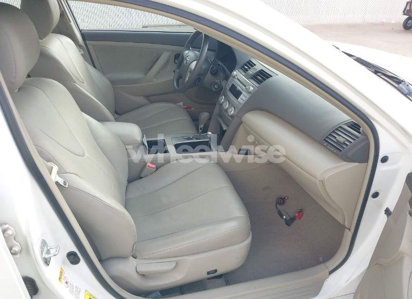 Photo 5 of 2011 Toyota Camry LE (VIN 4T4BF3EK8BR156755)