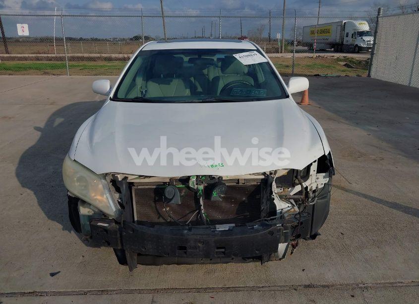 Photo 6 of 2011 Toyota Camry LE (VIN 4T4BF3EK8BR156755)