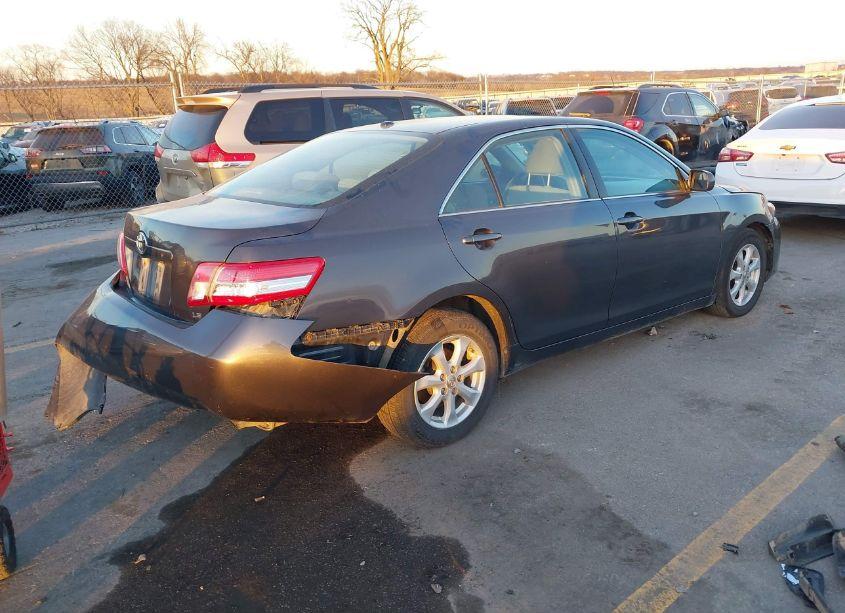 Photo 4 of 2011 Toyota Camry LE (VIN 4T4BF3EK8BR158618)