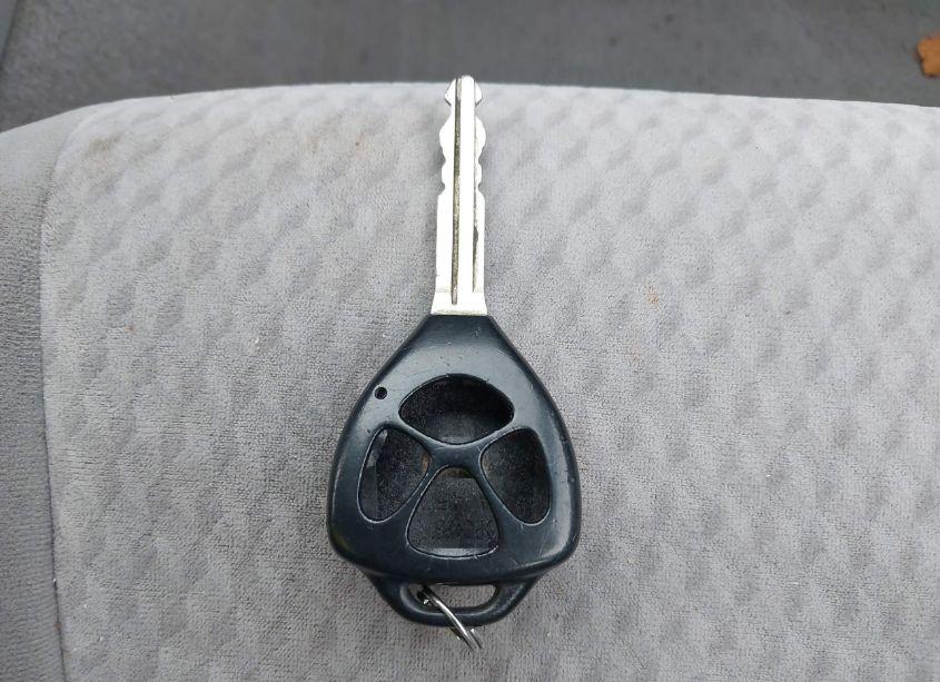 Photo 11 of 2011 Toyota Camry LE (VIN 4T4BF3EK8BR168016)