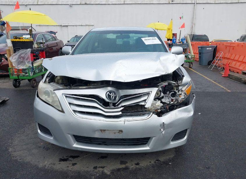 Photo 12 of 2011 Toyota Camry LE (VIN 4T4BF3EK8BR168016)