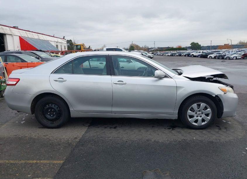 Photo 13 of 2011 Toyota Camry LE (VIN 4T4BF3EK8BR168016)