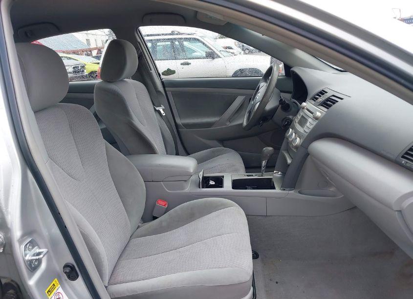 Photo 5 of 2011 Toyota Camry LE (VIN 4T4BF3EK8BR168016)