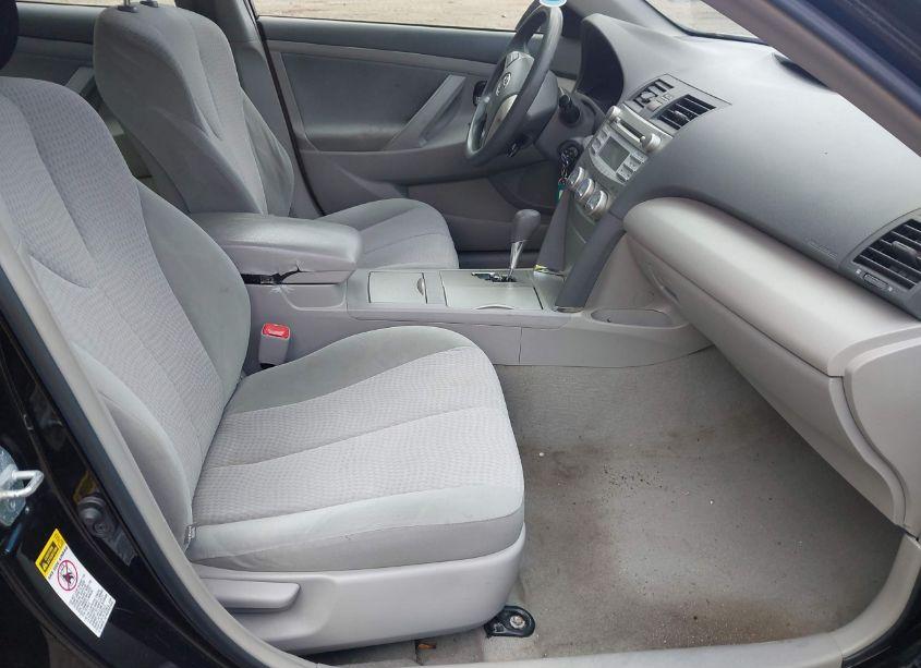 Photo 5 of 2011 Toyota Camry LE (VIN 4T4BF3EK8BR199928)