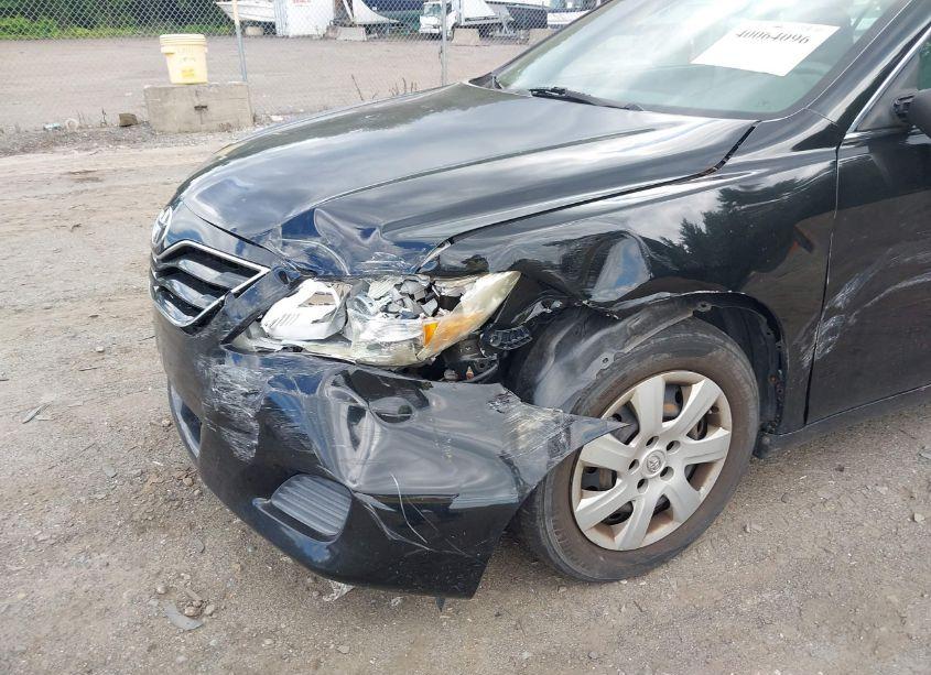 Photo 6 of 2011 Toyota Camry LE (VIN 4T4BF3EK8BR199928)