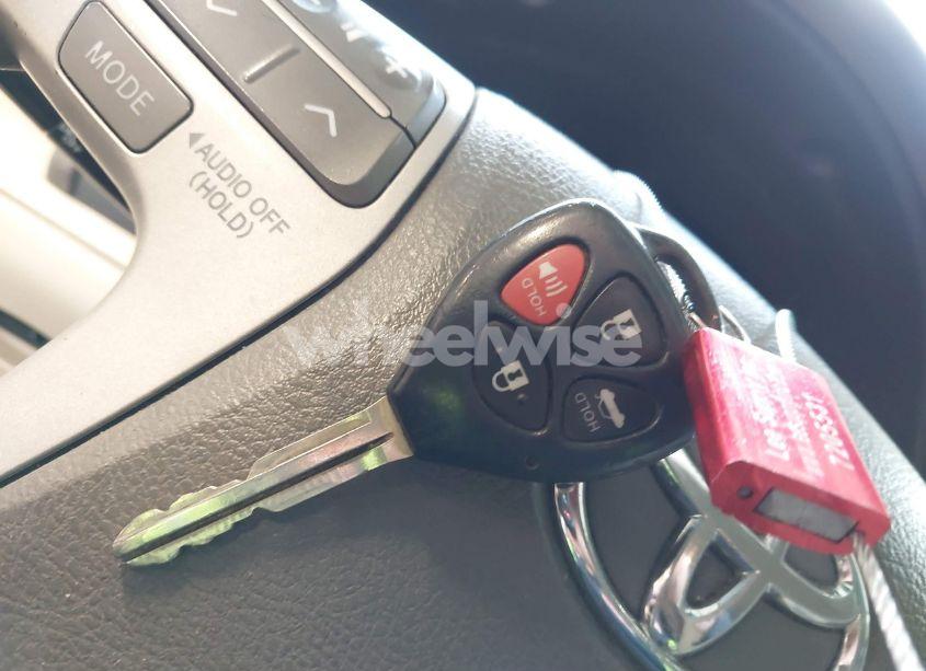 Photo 11 of 2011 Toyota Camry LE (VIN 4T4BF3EK8BR206974)