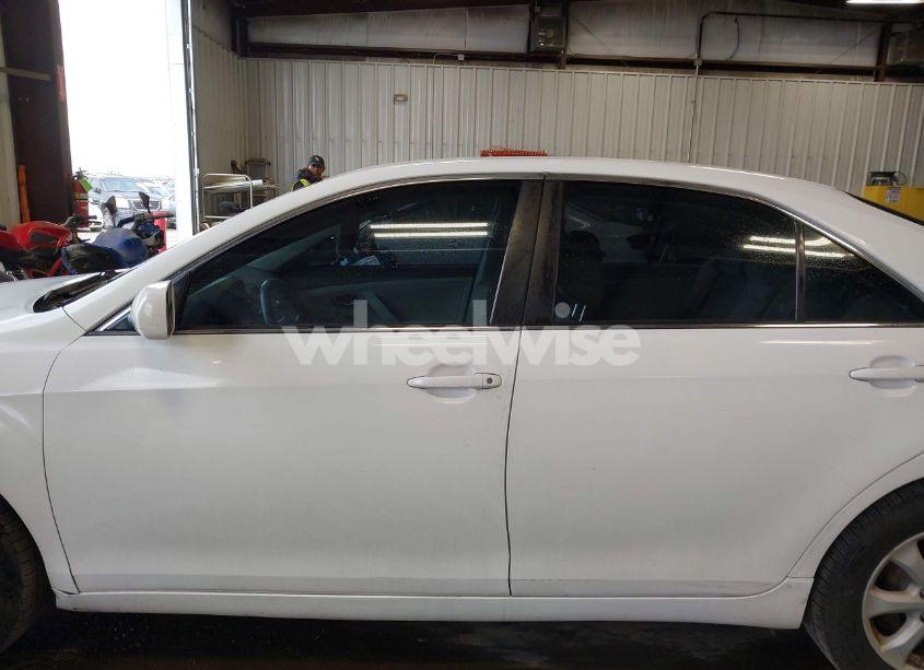 Photo 14 of 2011 Toyota Camry LE (VIN 4T4BF3EK8BR206974)