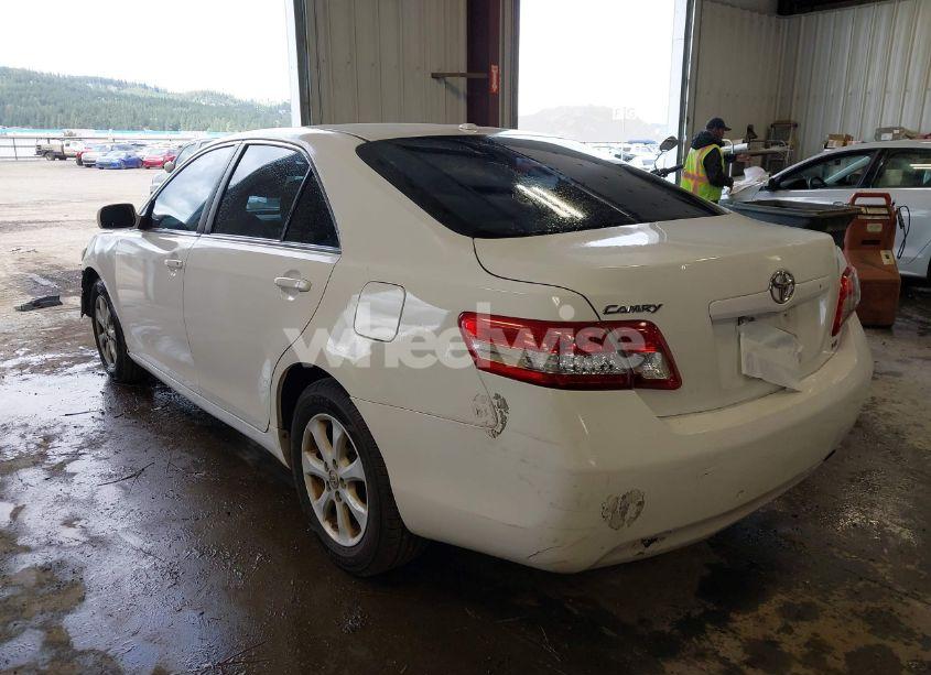 Photo 3 of 2011 Toyota Camry LE (VIN 4T4BF3EK8BR206974)