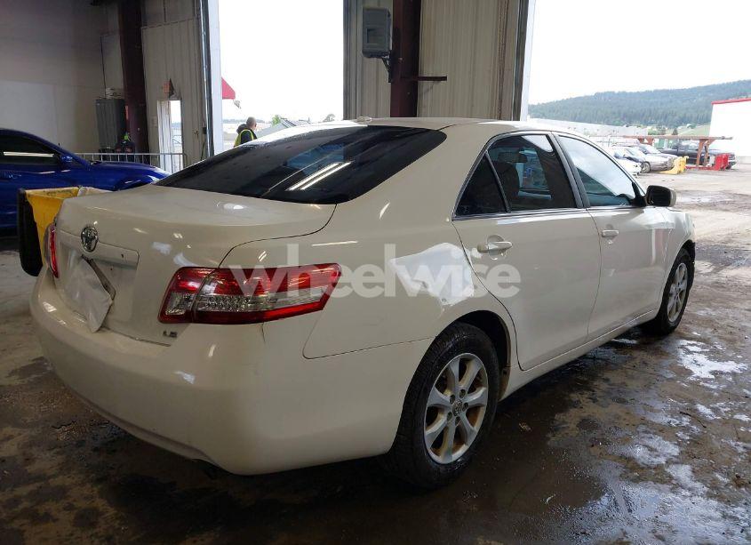 Photo 4 of 2011 Toyota Camry LE (VIN 4T4BF3EK8BR206974)