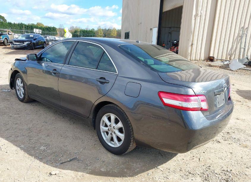 Photo 3 of 2011 Toyota Camry LE (VIN 4T4BF3EK8BR212497)