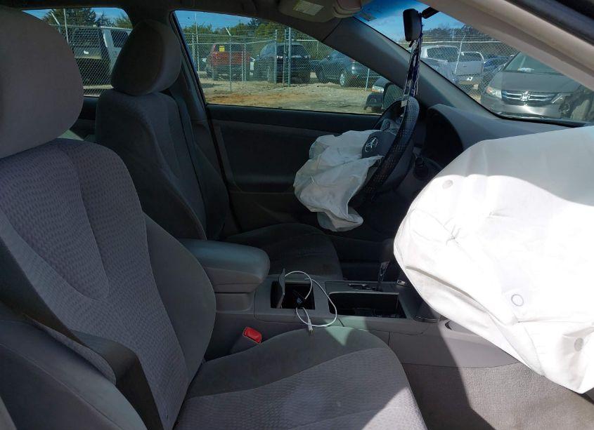 Photo 5 of 2011 Toyota Camry LE (VIN 4T4BF3EK8BR212497)