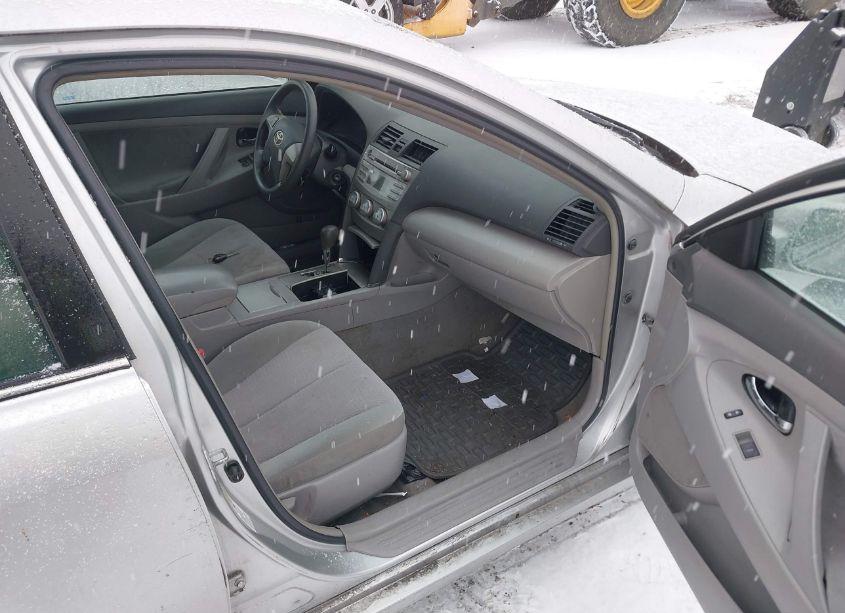 Photo 5 of 2011 Toyota Camry LE (VIN 4T4BF3EK8BR218851)