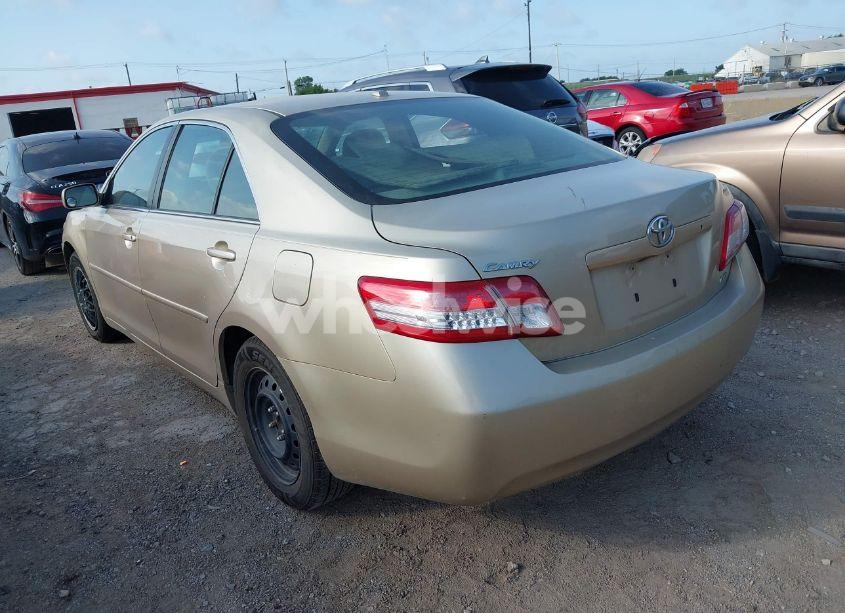 Photo 3 of 2010 Toyota Camry LE (VIN 4T4BF3EK9AR011691)