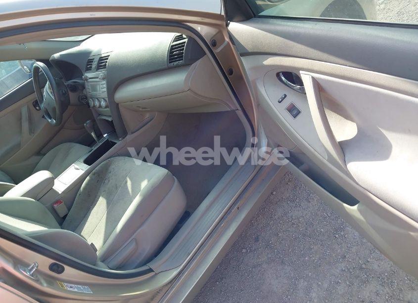 Photo 5 of 2010 Toyota Camry LE (VIN 4T4BF3EK9AR011691)