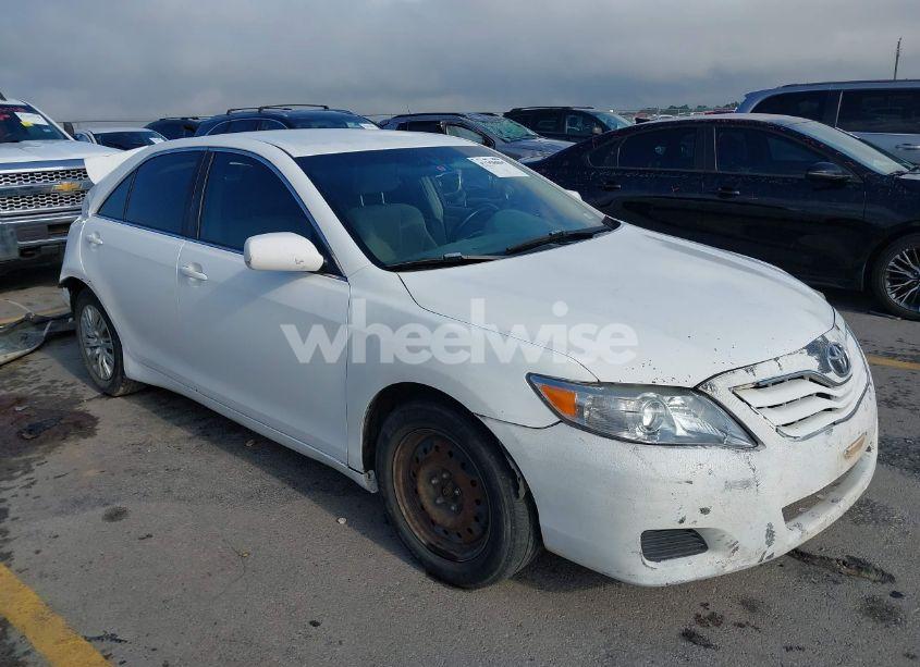2010 Toyota Camry LE (VIN 4T4BF3EK9AR016647) main photo