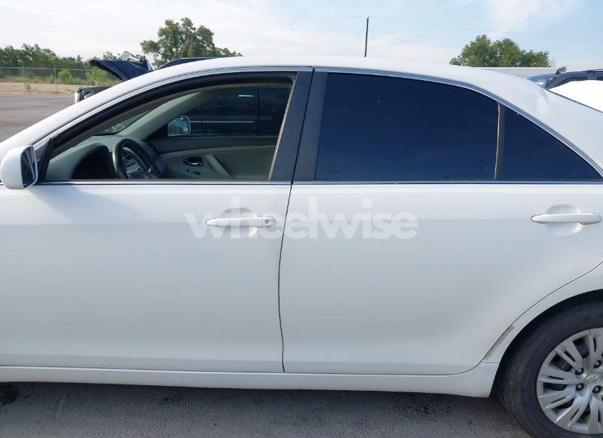 Photo 14 of 2010 Toyota Camry LE (VIN 4T4BF3EK9AR016647)